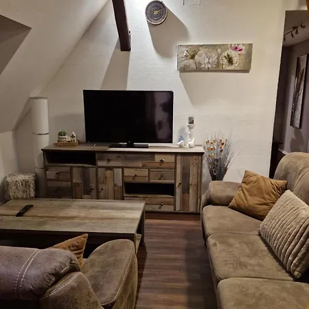 Haus Fayfay Ferienmonteurapartment Apartament *